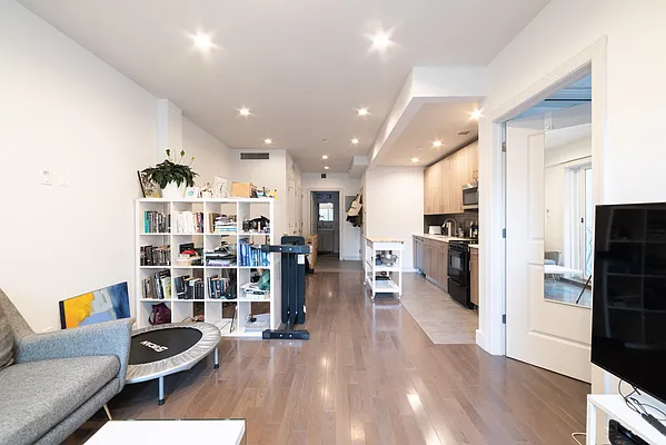 Rented by Joel Scharf, LREB | media 10