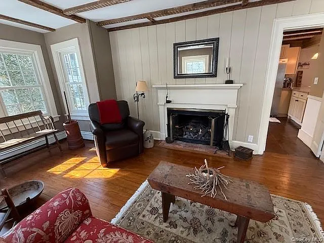 225 Christian Ave — Photo 12