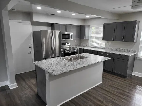 422 Lotis Way #4, Louisville, KY 40207