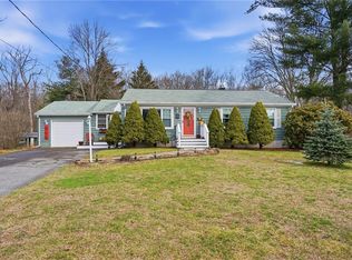 81 Orchard Dr, Cumberland, RI 02864