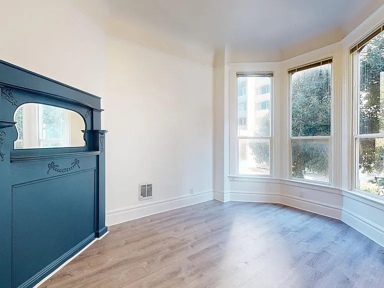 1223 Laguna St #1223 — Photo 10