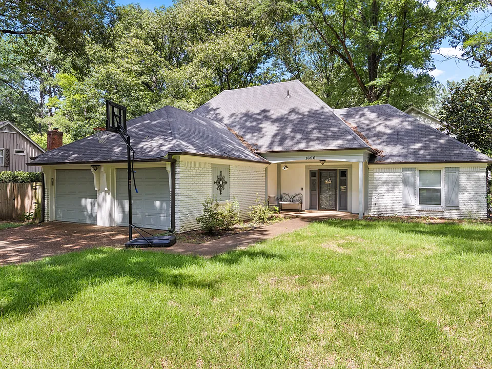 1696 Hapano Dr