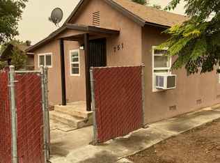 751 S 9th St, Kerman, CA 93630