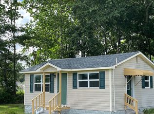 1461 Five Cent Rd, Williamston, NC 27892