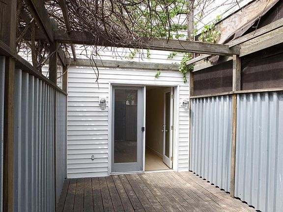 Private Enclosed Deck