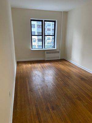 5th image of 300 E 86th St APT 2C