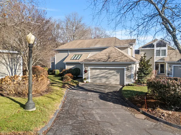 13 Brandon Lane #13, Stonington, CT 06355