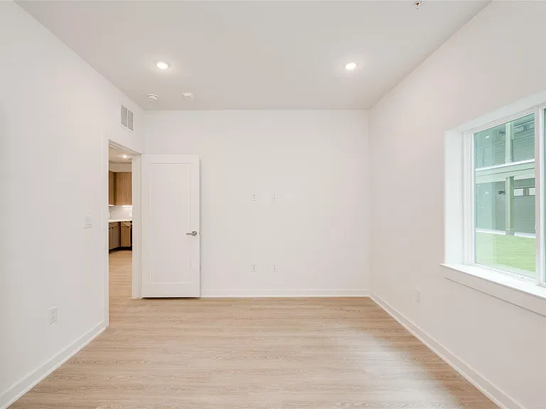4802 S Congress Ave #121 — Photo 22