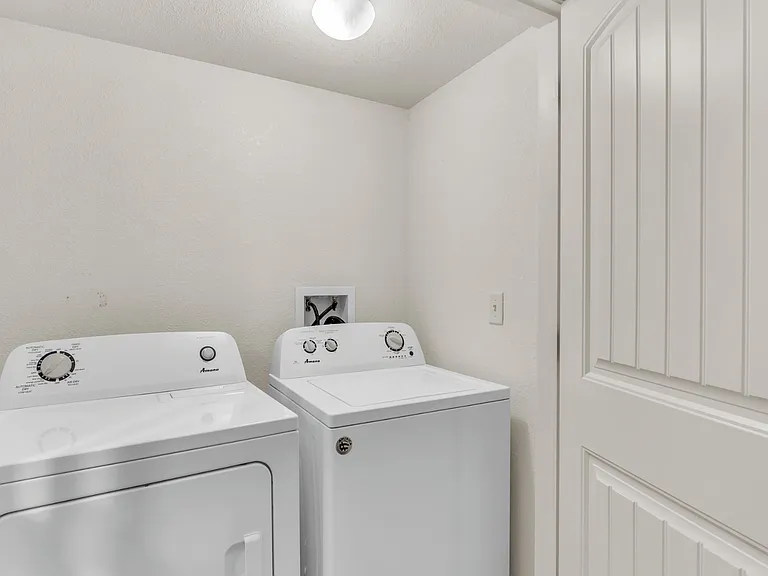 TH2 Laundry