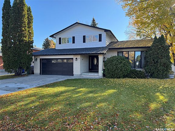 2nd image of 131 Windfield Road