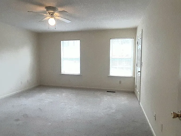 4116 Maple Terrace Ln — Photo 7