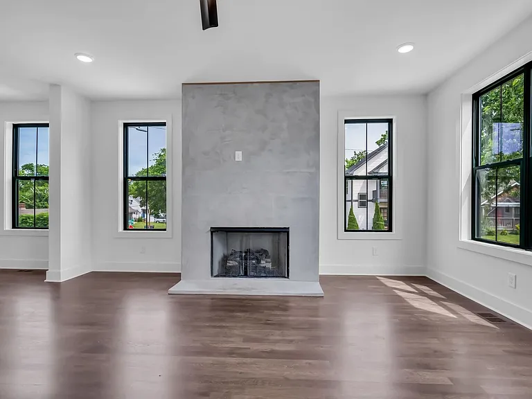 1114 Leland Ave — Photo 7