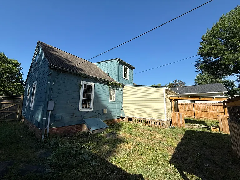 3024 Navarone Ave — Photo 4