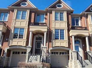 363 Doak Ln, Newmarket, ON L3Y 0A8
