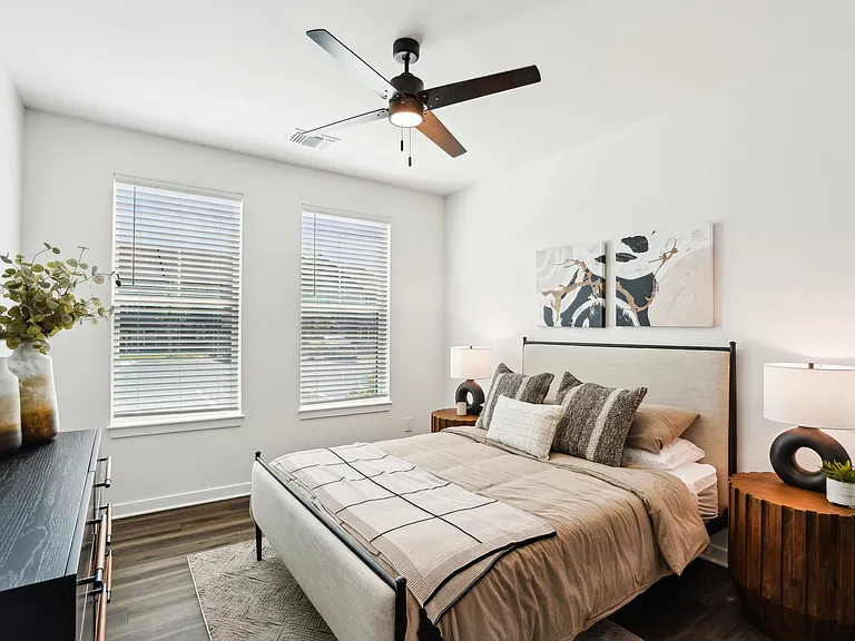 The Pullman Luxury Apartments — Photo 61