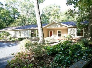 1616 Mayapple Ct, Naperville, IL 60565