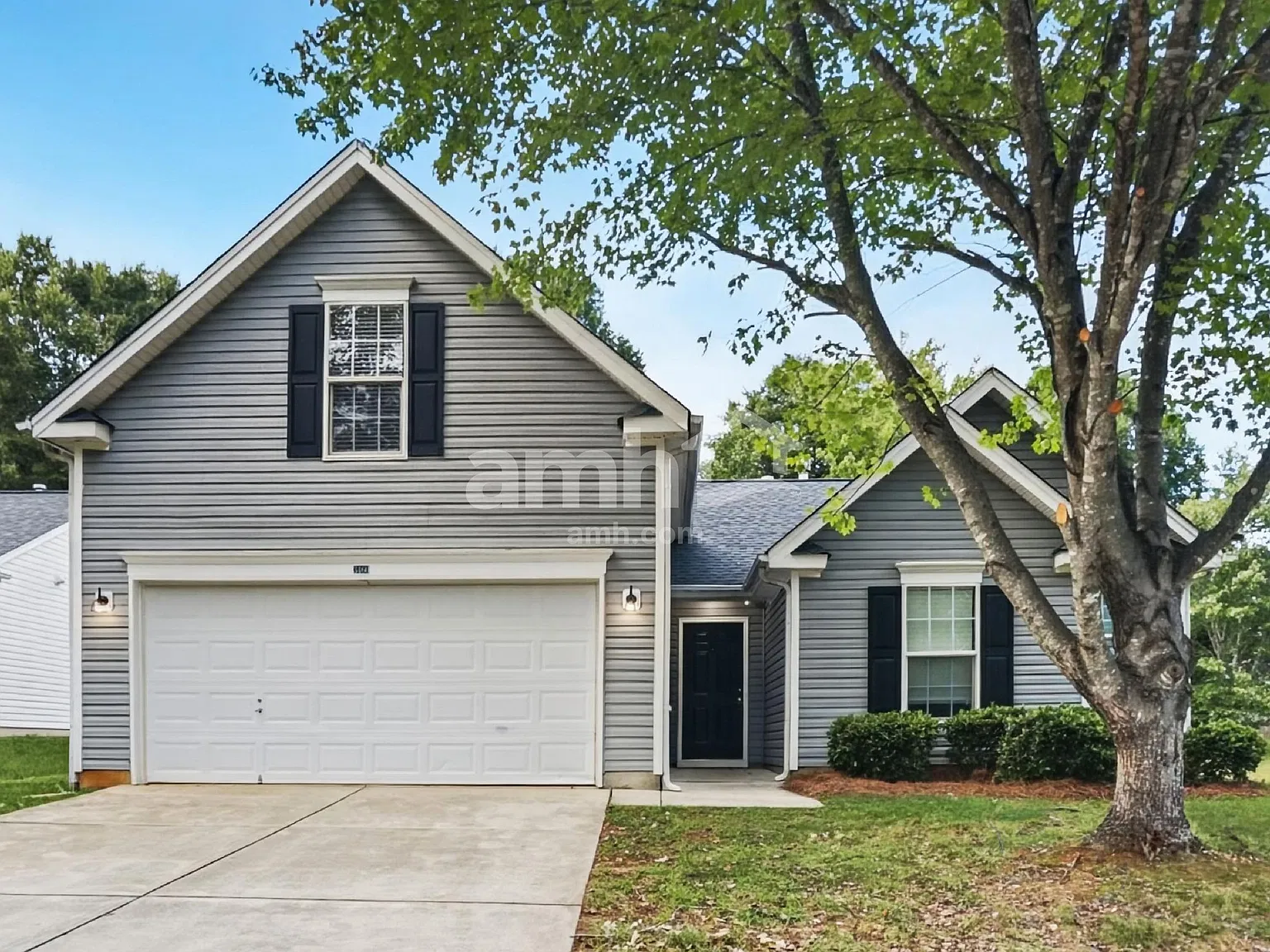 3 bed, 2.0 bath, 1601 sqft, $1,885 — Photo 1