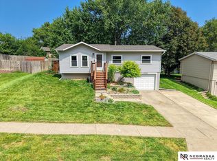 5030 W Thatcher Ln, Lincoln, NE 68528