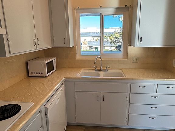 5th image of 864 Blair Ave APT 3