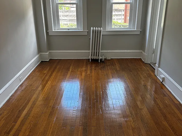 2806 W Cary St — Photo 3