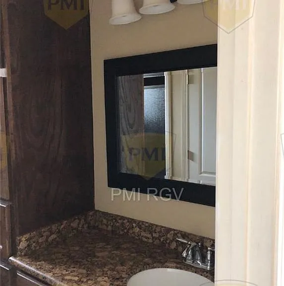304 W Amy Dr #A — Photo 6