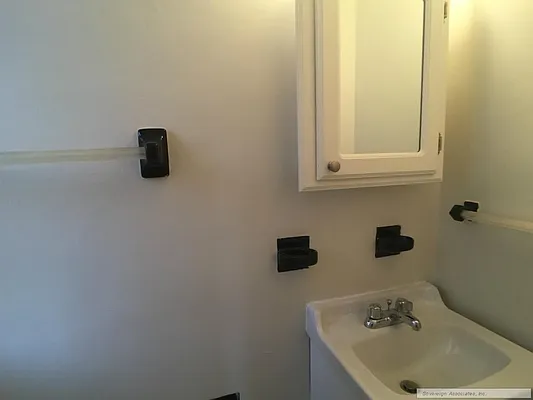 Rented by Sovereign Associates | media 17