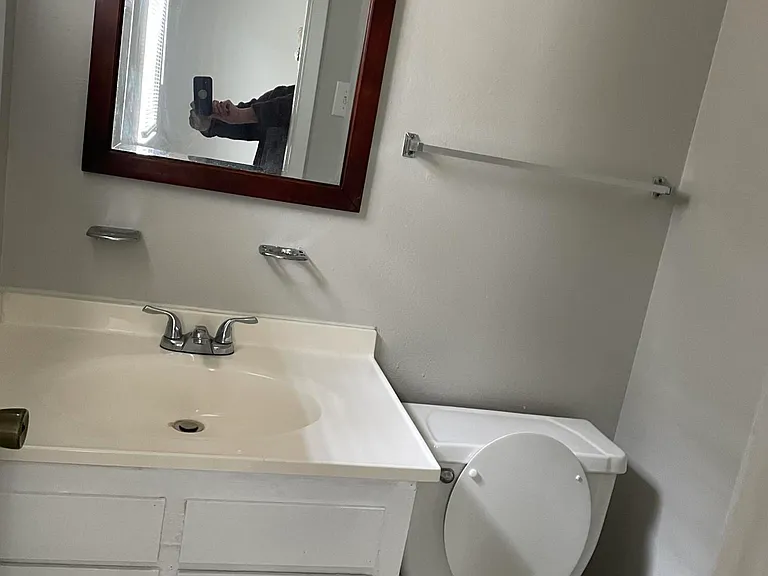 2501 Academy Dr — Photo 13