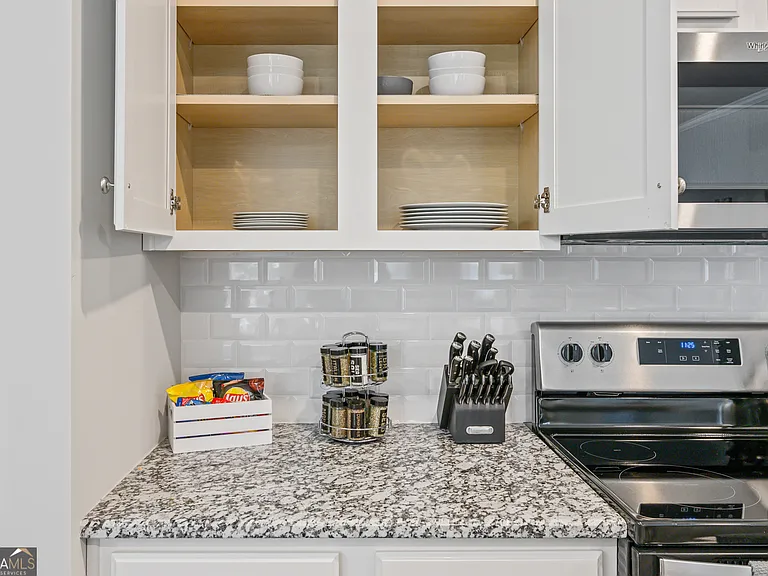 2059 Pinnacle Walk Dr — Photo 10