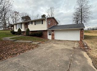 245 Kittle St, Williamstown, WV 26187