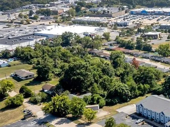 Ridge Dr, Arnold, MO 63010