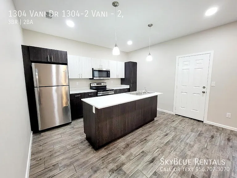 1304 Vani Dr #2 — Photo 3