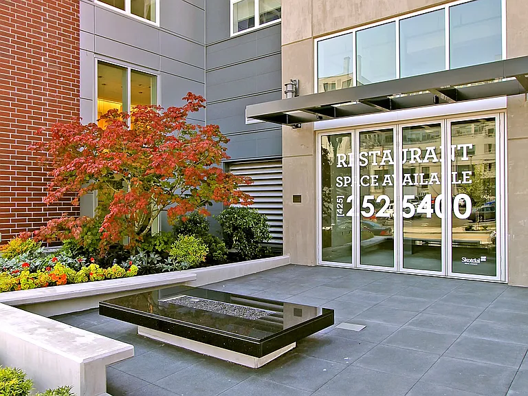 Library Place — Photo 3