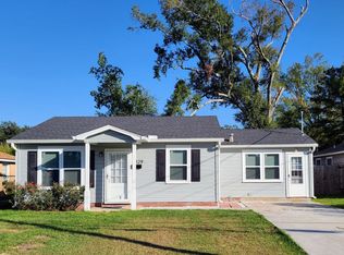 2029 10th St, Lake Charles, LA 70601