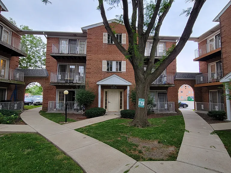 4280 Central Rd #301 — Photo 12