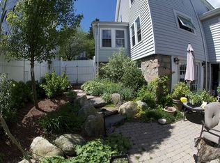 294 Stratford St, West Roxbury, MA 02132