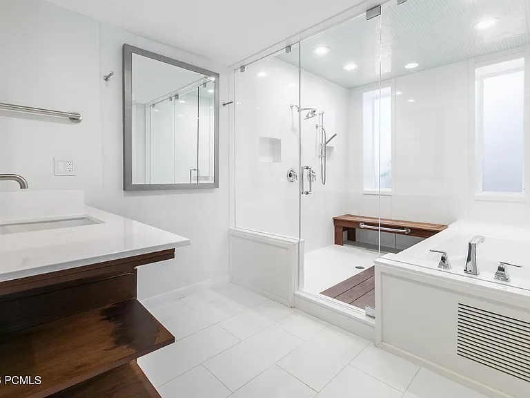 1135 E Lasso Trl — Photo 35