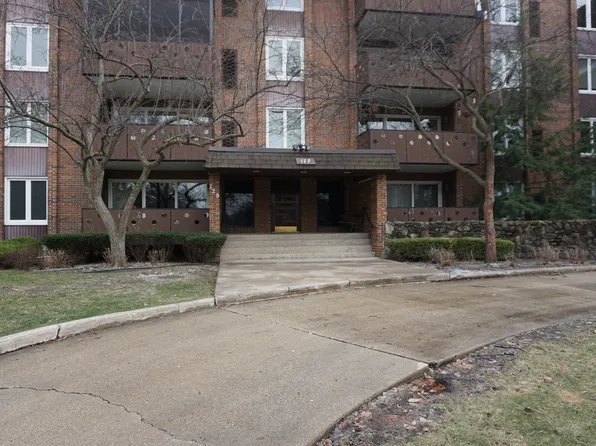 129 S Spruce Ave APT 408, Wood Dale, IL 60191