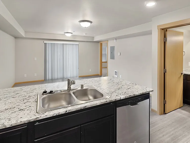 Tremezzo Apartments — Photo 39