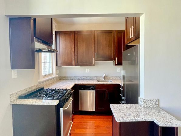 3022 Wisconsin Ave NW APT 205