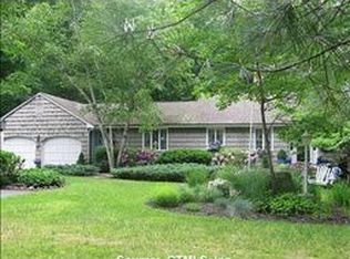 353 Lovely St, Avon, CT 06001
