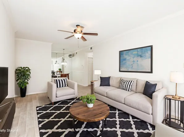 10051 Westpark Dr APT 207, Houston, TX 77042