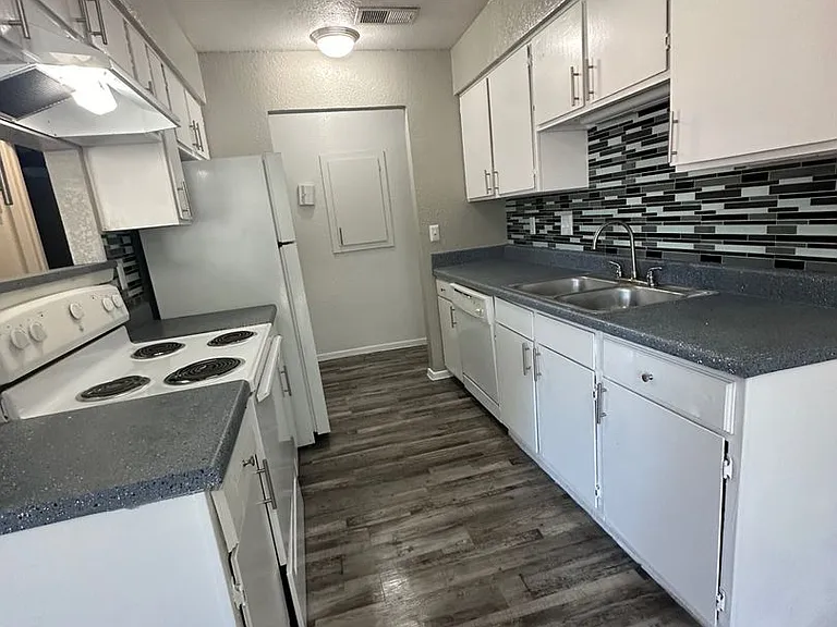 1201 Park Vista Dr #2601 — Photo 6