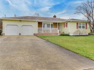 713 Almeda Dr, Toms River, NJ 08753