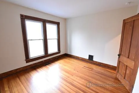 172 N Washington St — Photo 16