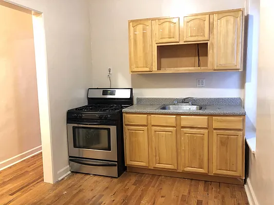 Rented by Lang Realty LLC | media 29