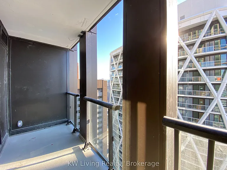 238 Simcoe St #3208 — Photo 38