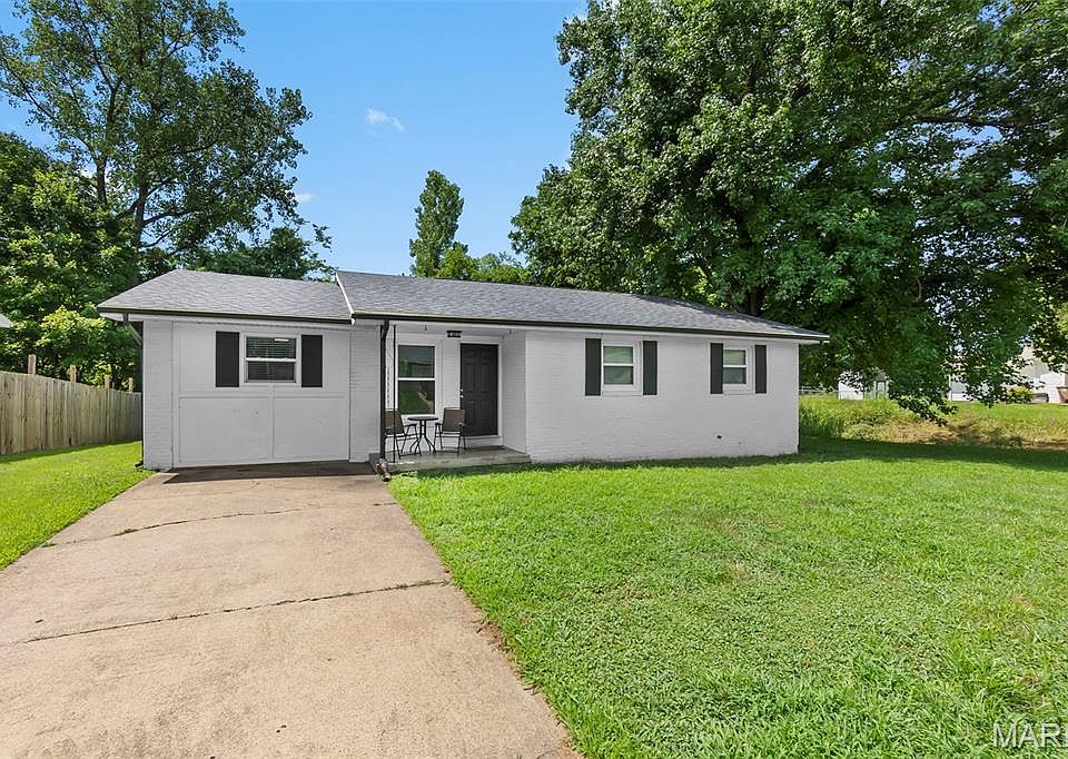 1st image of 2039 Brink Ave