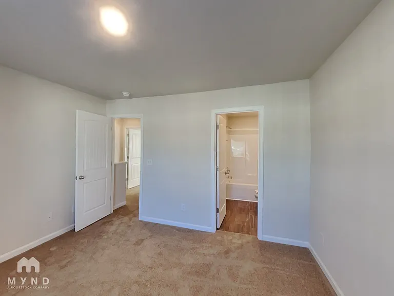250 Yorktown Ln — Photo 6