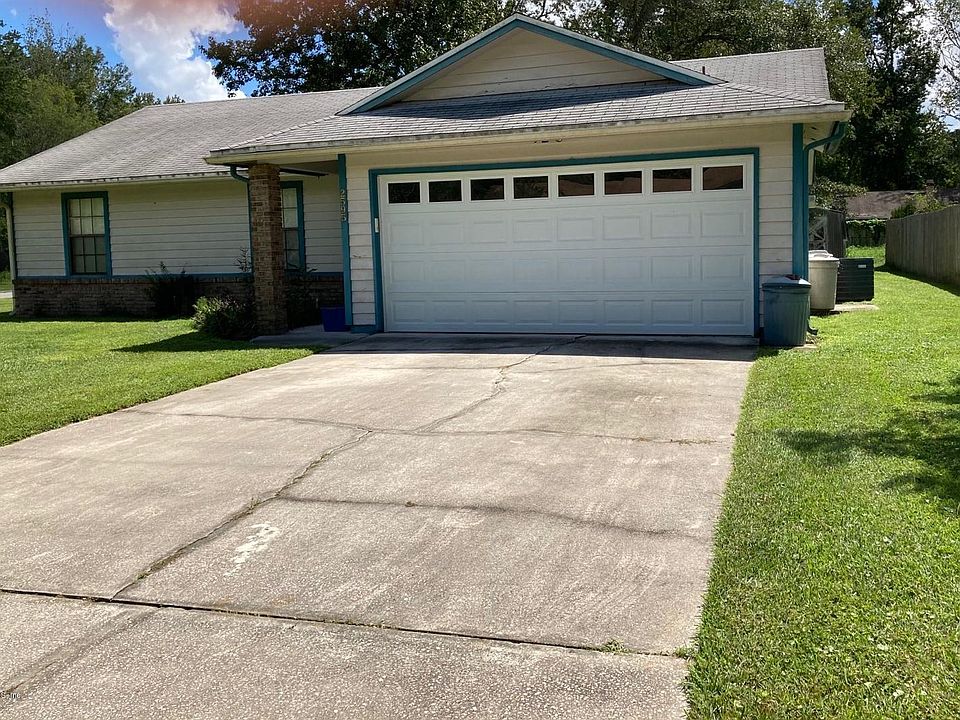 1st image of 2595 Sandy Hollow Dr