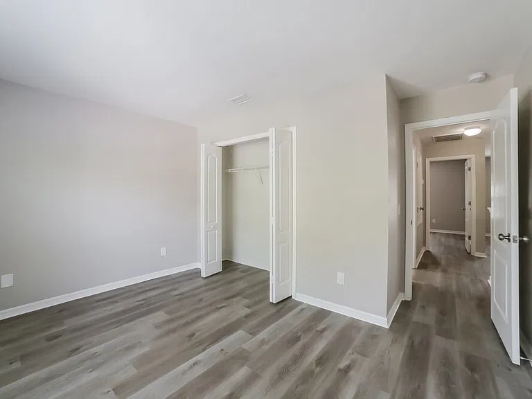 9613 Laurel Ledge Dr — Photo 12